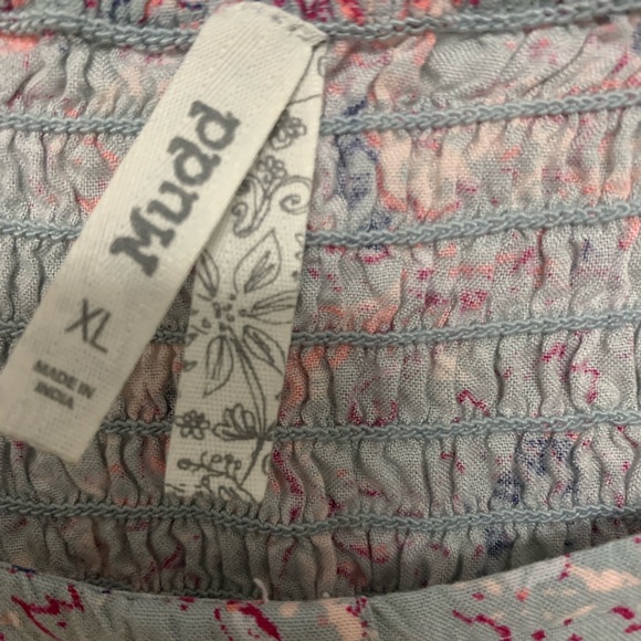 Mudd floral stretchy dress. Size XL in juniors. - Picture 2 of 12